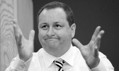 mike ashley hands out front newcastle united nufc bw 1120 768x432 1