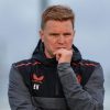 eddie howe concentrating training newcastle united nufc 1120 768x433 1