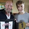 sam fender alan shearer nme award newcastle united shirts nufc 1120 768x432 1