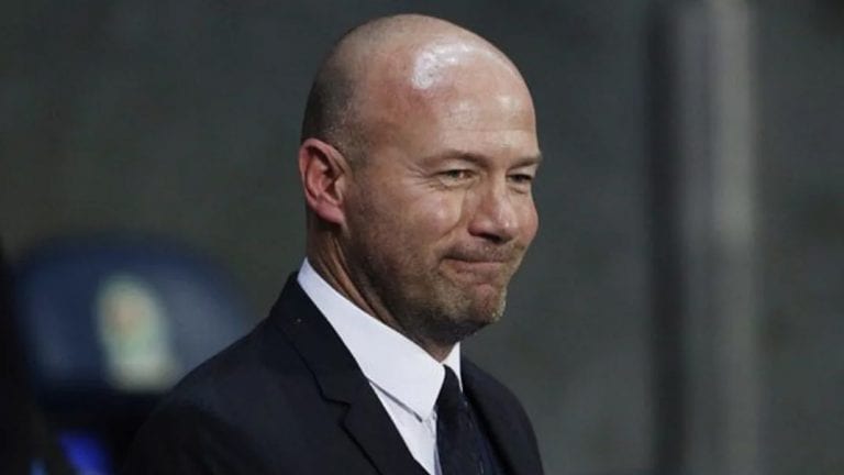 alan shearer half smile suit newcastle united nufc 1070 768x432 1