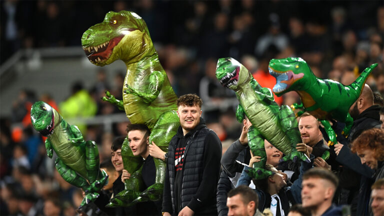 inflatable t rex fans everton pickford newcastle united nufc 1120 768x432 1