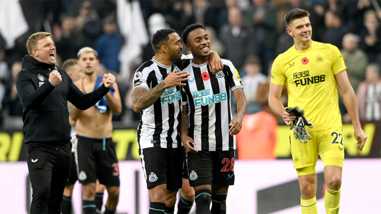 joe willock callum wilson eddie wowe nick pope smiling newcastle united nufc 1120 768x432 2