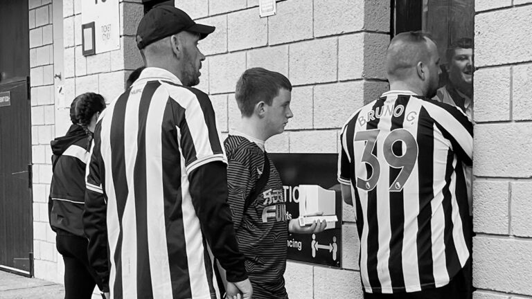 fans queuing at turnstiles matchday sjp newcastle united nufc 2 bw 1120 768x432 1