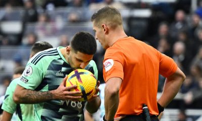 alexsandar mitrovic fulham kissing ball before penalty fulham newcastle united nufc 1120 768x432 1