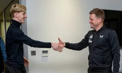 anthony gordon signing handshake eddie howe newcastle united nufc 1120 768x432 1